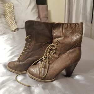 Insulated Heel boot